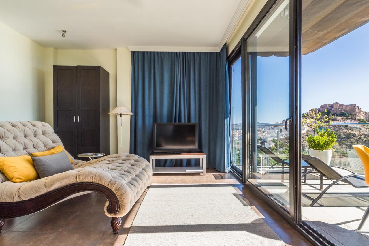 Hotel Miba 살로브레나 외부 사진